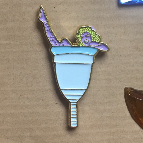 [HP005190] Pin the joy of the Mooncup PIN